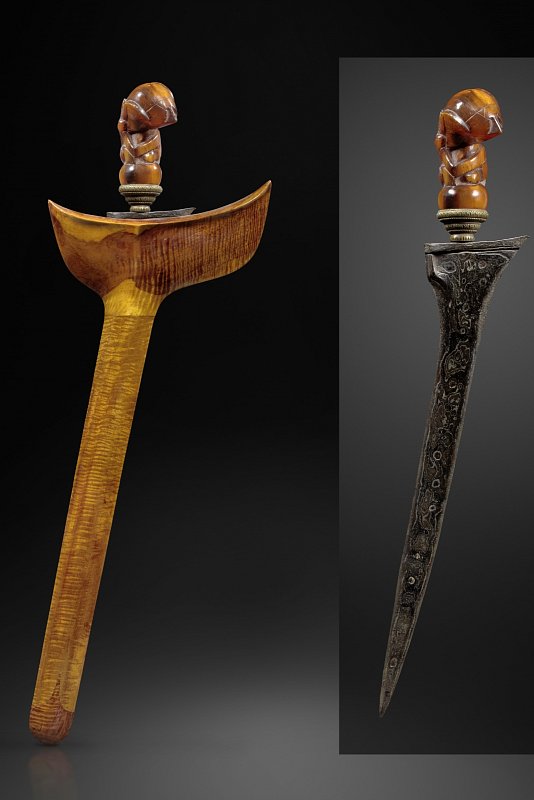 Kriss Indonésien En Corne D'élevage Et Métal - XXe Siècle, Style Années 70, Objet Décoratif