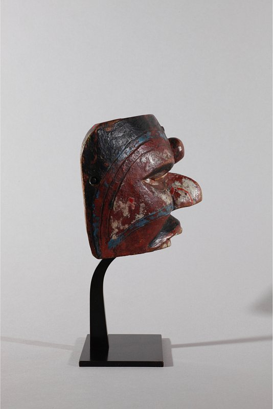 [[Masque du Wayang Topeng 4|Wayang Topeng mask 4]]