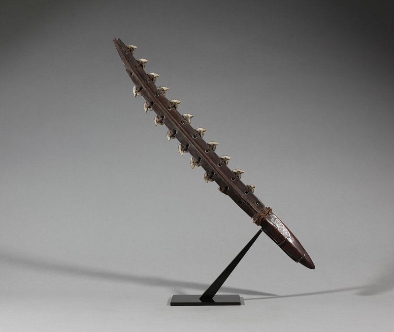 [[Arme Kiribati 1|Kiribati weapon 1]]