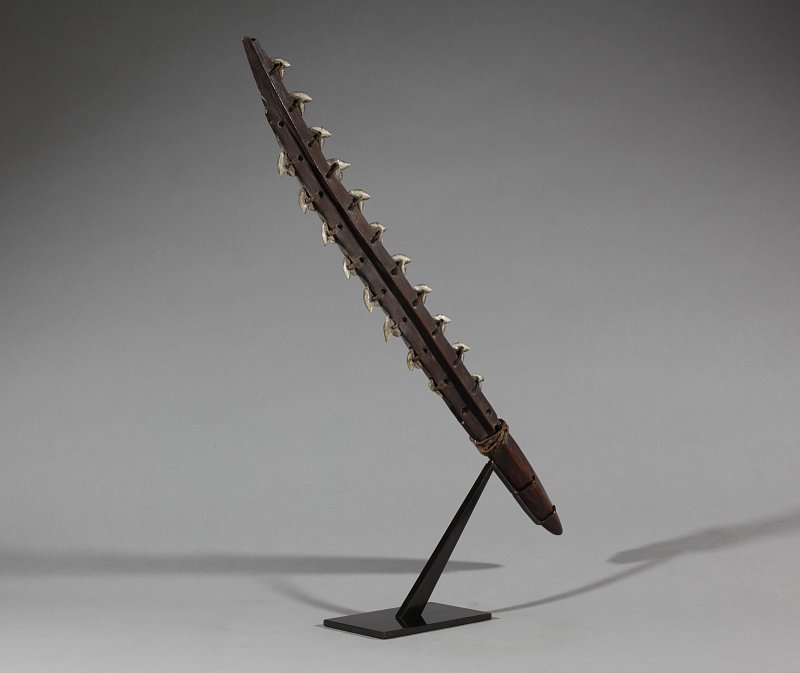 [[Arme Kiribati 5|Kiribati weapon 5]]